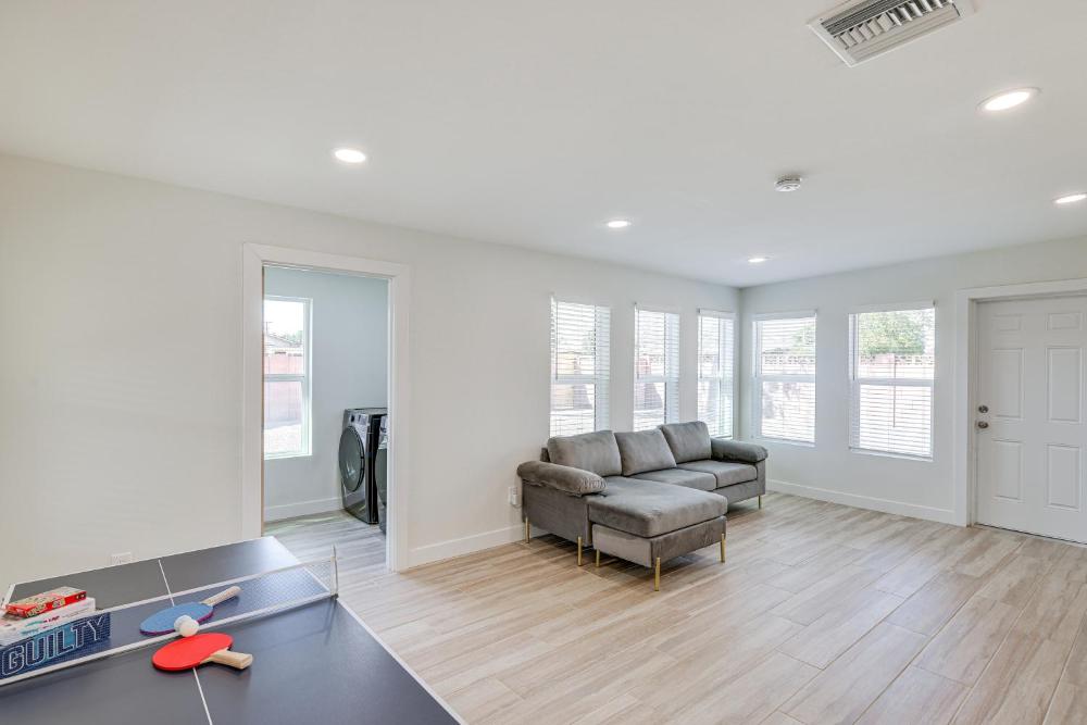 3 Mi to Old Town Home with Game Room in Scottsdale!